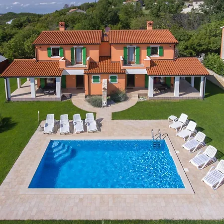 Apartment Athos Rabac