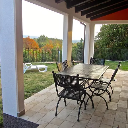 Apartment Athos *