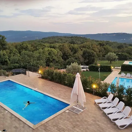 Athos Apartment *